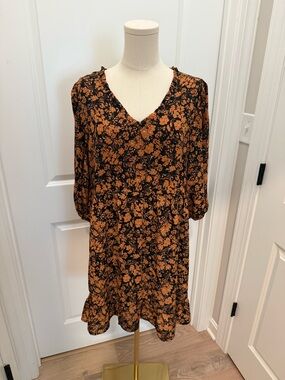 Women's Black and Rust Floral V-Neck Dress